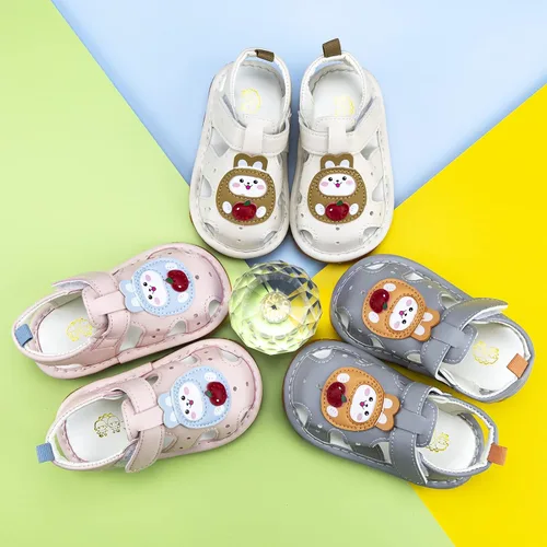Vista 3 de SOFMUO Sandalias chirriantes antideslizantes con suela de goma suave y puntera cerrada, zapatos de verano al aire libre para niños pequeños