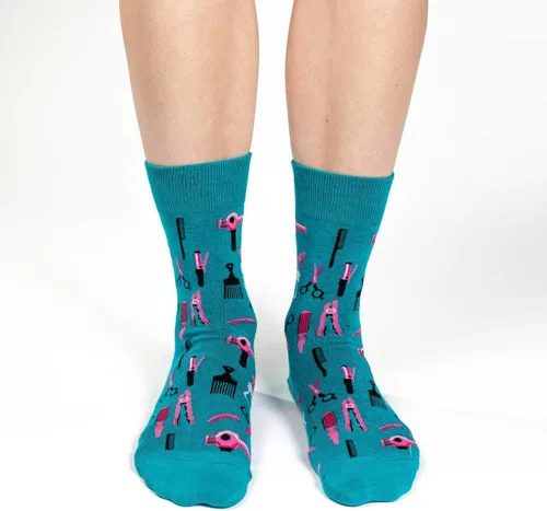 Vista 2 de Calcetines de algodón con diseño de vacas en un campo de Good Luck Sock, S