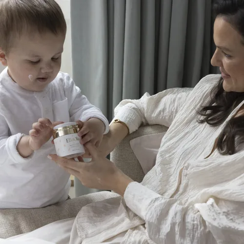 Vista 5 de ELLAOLA Crema facial de bebé hidratante profunda de 96 horas para piel seca, propensa al eczema y sensible, loción facial orgánica diaria nutre e