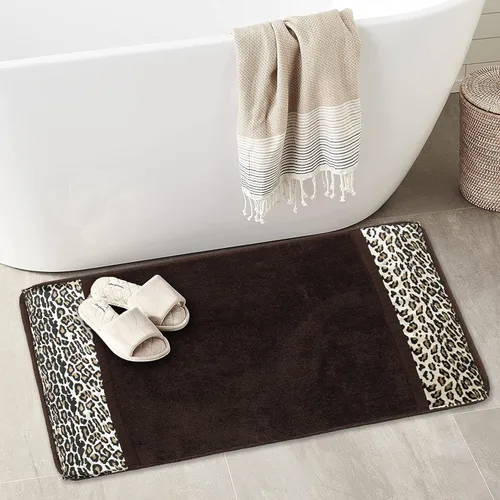 Vista 2 de Popular Bath Alfombra de baño, colección Jezella, 31 x 21 pulgadas, estampado animal