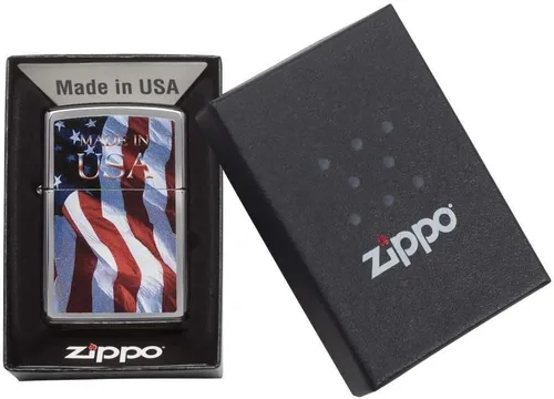 Vista 22 de Zippo encendedores con la bandera de EE. UU.