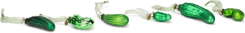 Vista 4 de DEMDACO Pickle Festive Green 4 x 2 Vidrio Decoración Colgante Adornos Juego Glass Ornaments, Set of Six Pickles, Hide-and-Seek Christmas Game