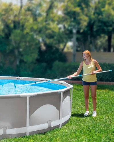 Vista 4 de Intex Desnatador de hojas para el mantenimiento de piscinas sobre el suelo