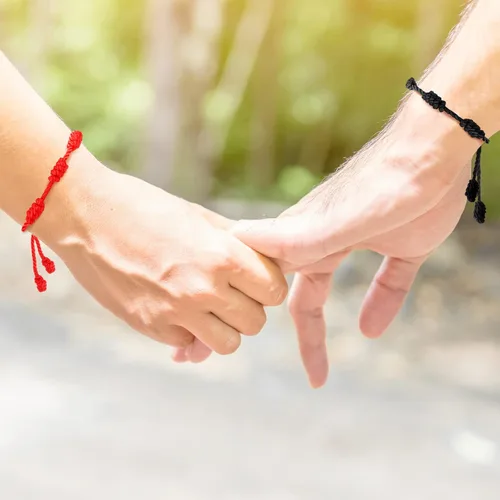 Vista 5 de 20 pulseras rojas de protección de buena suerte, pulsera de cordón rojo, pulsera de cuerda del destino, pulsera ajustable de cuerda de cabalá
