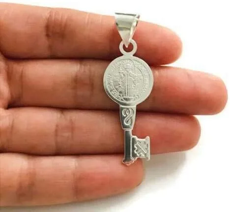 Vista 2 de P63 - Llave de plata de ley 925