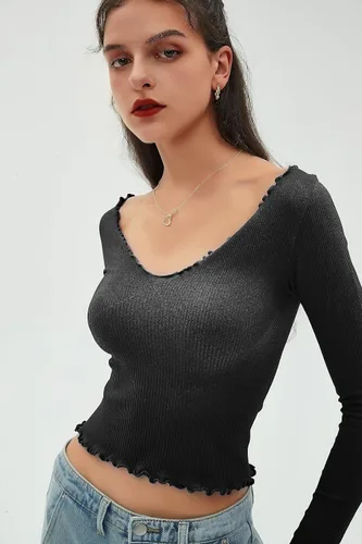 Vista 3 de CHYRII Camisetas básicas de manga larga para mujer, con volantes, corte bajo, básicas, para otoño