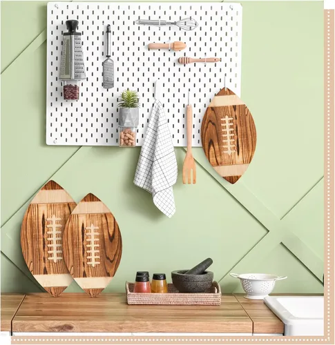 Vista 6 de Tabla de cortar de fútbol de 3 piezas, bandeja colgante de fútbol para hombres, decoración de tabla de cortar de madera grabada para cocina, fiesta
