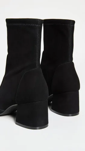 Vista 3 de Stuart Weitzman Elegante botín de 60 calcetines