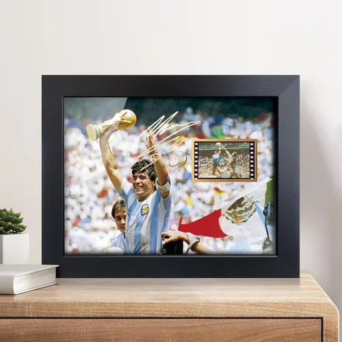 Vista 5 de sufenvera Póster enmarcado de Maradona firmado, collage de fotos de película de Maradona, regalos para fanáticos del balón de fútbol en cumpleaños