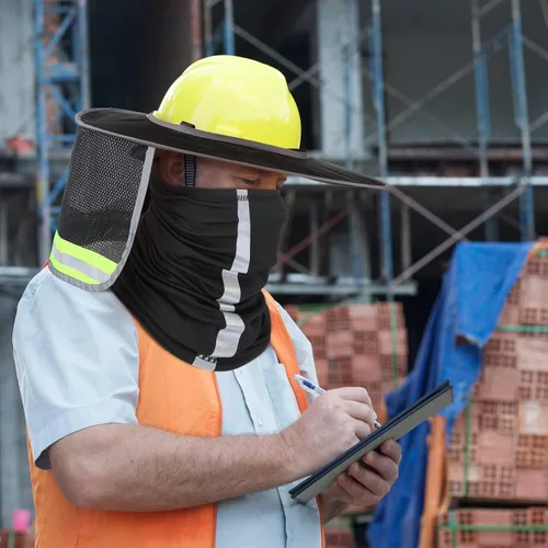 Vista 6 de SATINIOR 4 unidades de sombrero duro para sombrero de alta visibilidad, visera de sol y polaina para el cuello, bandana con tira reflectante, Negro