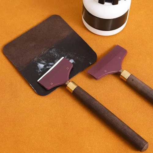 Vista 8 de 2 espátulas de pegamento con mango de madera, raspador de pegamento y aplicador para manualidades de bricolaje y cuero, 2 tamaños
