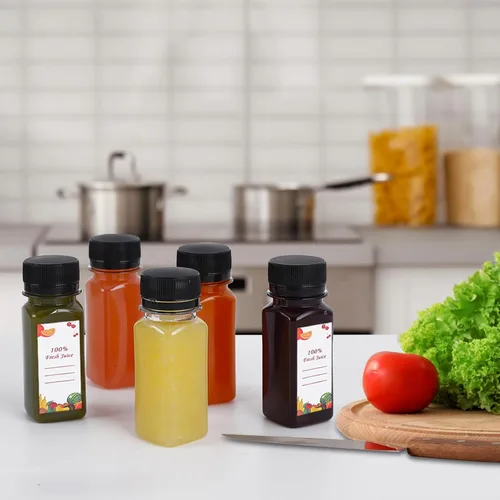 Vista 4 de OBKJJ Botellas de Plástico para Jugo 150 piezas 2 oz Botellas de Agua de Plástico Vacías con Tapas Recipientes Transparentes Reutilizables