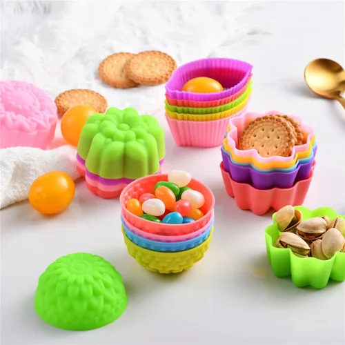 Vista 8 de 36 forros de silicona para cupcakes, tazas para hornear con múltiples formas de flores, moldes de silicona reutilizables de tamaño mini de 2 pulgadas