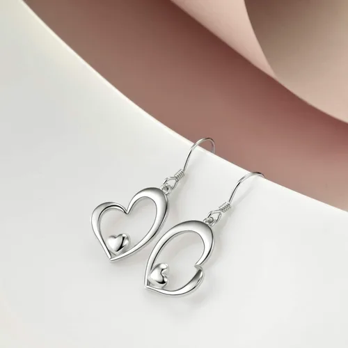 Vista 2 de WINNICACA Aretes colgantes de plata de ley con forma de corazón, joyería de corazón, regalos de cumpleaños para mujeres
