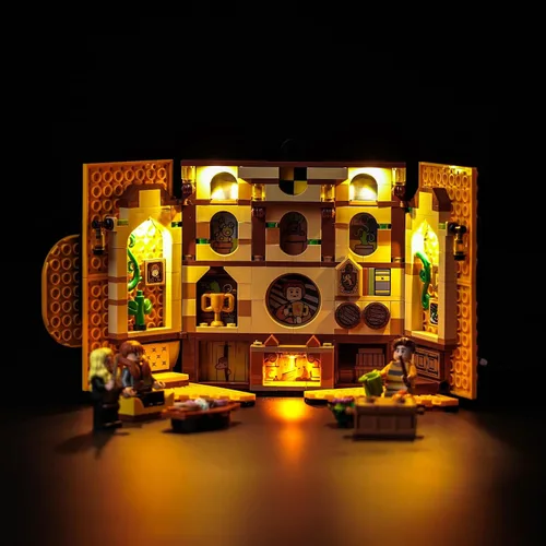 Vista 8 de LocoLee Luz LED compatible con Lego Ravenclaw House Banner 76411, Hogwarts Castle 3D juego de iluminación creativa de pared de habitación, regalo