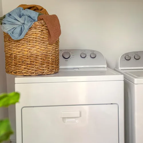 Vista 8 de Ingenuity - Columpio portátil compacto y ligero para bebés con música, sonidos de la naturaleza y tecnología de ahorro de baterías - Abernathy, 0-9