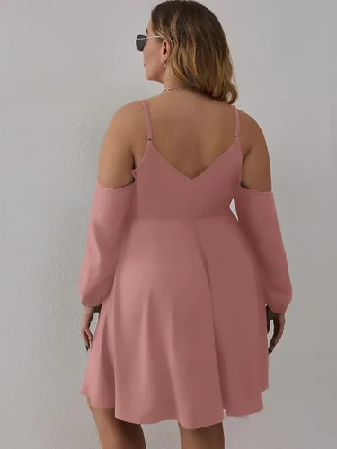 Vista 2 de WDIRARA Vestido acampanado con hombros descubiertos y mangas obispas, talla grande, para mujer