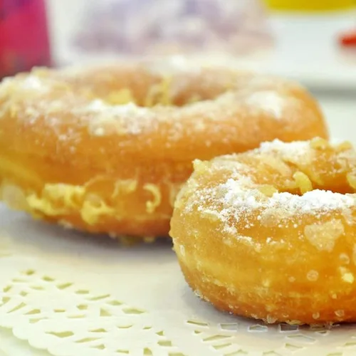Vista 3 de Molde de silicona de gran tamaño para donas antiadherentes para hornear pasteles para bagel y donuts (8 pulgadas, rosa)