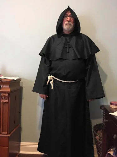 Vista 4 de UQJE Bata de monje renacentista de 4 piezas, bata de cultista para Halloween, disfraz de fraile para hombre y adulto