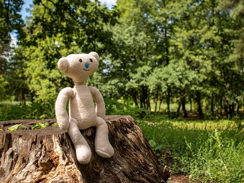 Vista 4 de Oso Alpha de Peluche Hecho a Mano Juguetes de Peluche de Terror de 11 Pulgadas