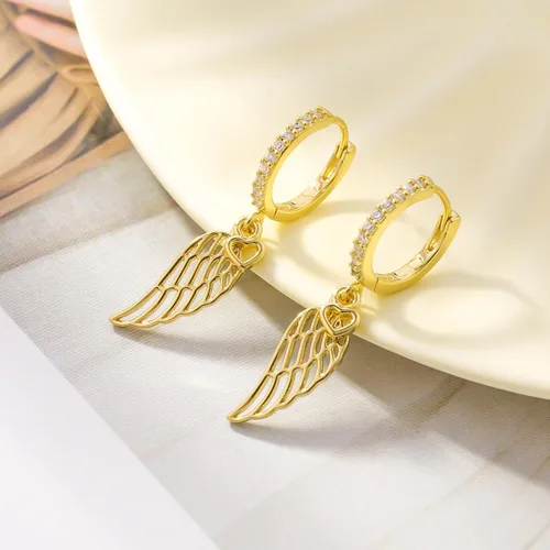 Vista 6 de ToHeart Aretes colgantes de ángel de oro, aretes dorados con alas de ángel para mujer, regalos de Navidad, aretes delicados hipoalergénicos