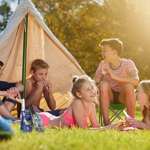 Vista 6 de QNIGLO Walkie Talkies para acampar para niños recargables, Walkie Talkies de camuflaje para niños y niñas, adecuados para juegos de aventura al aire