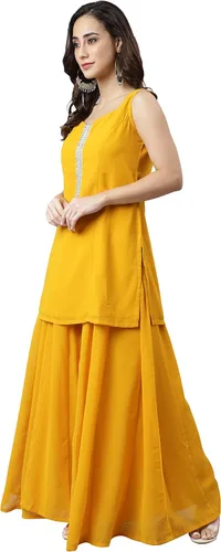 Vista 4 de Janasya Kurta de Georgette de mostaza india con Kali Palazzo y Dupatta