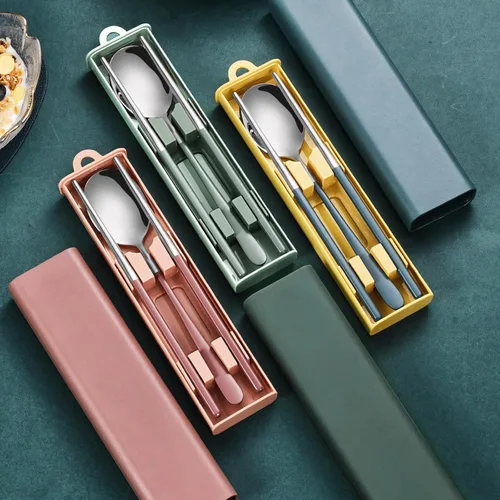 Vista 3 de Muka Juego de 3 utensilios portátiles personalizados, palillos de acero inoxidable, tenedor, cuchara de viaje con logotipo personalizado y nombre