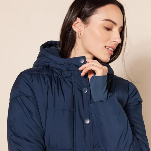 Vista 4 de Tienda Essentials - Abrigo abombado y pesado de manga larga con capucha para mujer (disponible en talla extragrande)