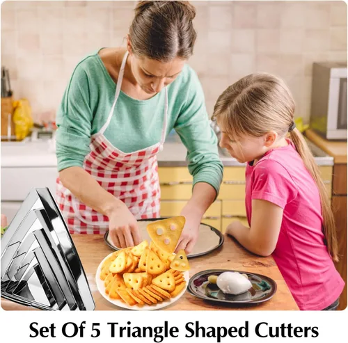 Vista 4 de SK Juego de cortador de galletas con forma de triángulo, acero inoxidable, 5 piezas, pequeño (2.7 pulgadas)