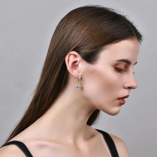 Vista 3 de Aretes colgantes chapados en oro amarillo de 14 quilates, aretes de madreperla para mujeres y niñas, aretes colgantes de ópalo de moda con postes