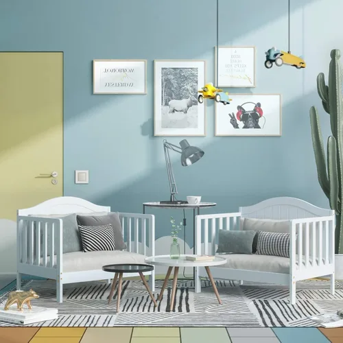 Vista 4 de Costzon Cama convertible 2 en 1 para niños pequeños, cama clásica de madera para niños con 2 barandillas laterales, estribo para mayor seguridad