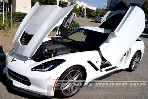 Vista 3 de Juego de puertas verticales estilo Lambo de Vertical Doors, Inc para Chevrolet Corvette C-7 2014-2016