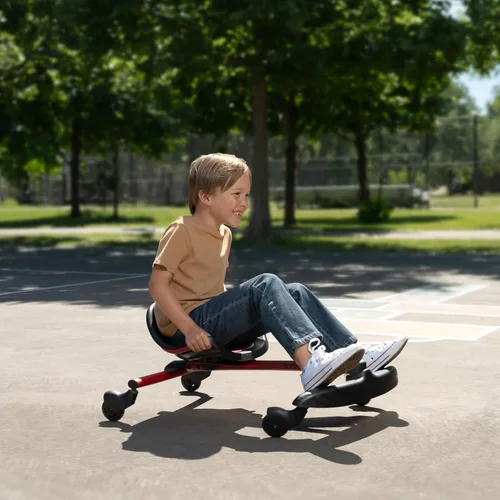 Vista 6 de Radio Flyer Stingray Patinete de conducción con deriva divertida para niños de 3 a 8 años, acción de giro de 360°, asiento ajustable para niños
