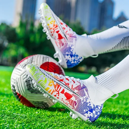 Vista 4 de HESBITEUL Zapatos de fútbol cómodos para hombre, para exteriores, interiores, para niños, para estudiantes de fútbol, zapatos deportivos de alta