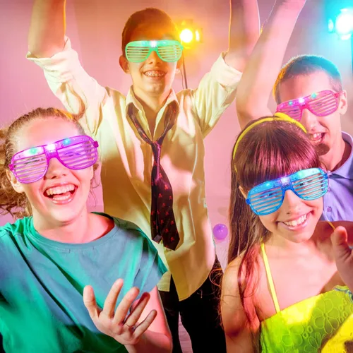 Vista 5 de Hooqict Paquete de 15 lentes iluminados, 5 colores que brillan en la oscuridad, suministros de fiesta para niños y adultos, persianas de los años