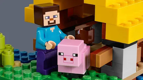 Vista 5 de LEGO Minecraft: La granja 21144. Juego de construcción (549 piezas)