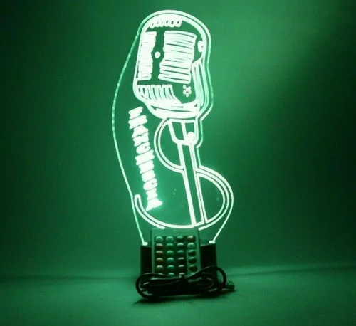 Vista 3 de MIRROR MANIA MC - Lámpara de mesa con micrófono para DJ, música y cantante, luz nocturna, grabada con LED, con nombre personalizado, con control