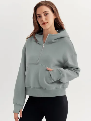 Vista 2 de Trendy Queen Sudaderas con capucha para mujer, con cremallera de un cuarto, sudaderas de gran tamaño, media cremallera con bolsillos, ropa de otoño