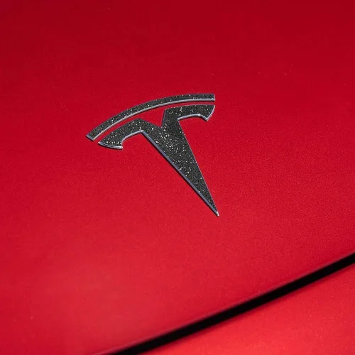 Vista 25 de IPG Compatible con Tesla Modelo 3 Juego de calcomanías (Set de 9 logotipos) Adhesivos para personalizar tu vehículo