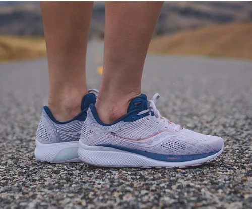 Vista 6 de Saucony Tenis de correr Guide 14 para mujer