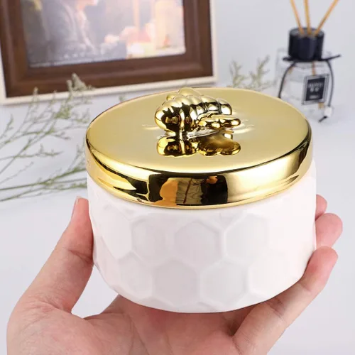 Vista 5 de Hipiwe Joyero de cerámica con tapa de abeja dorada, organizador de exhibición de joyas pequeño, contenedor de almacenamiento para decoración