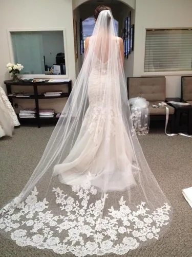 Vista 2 de MisShow Velo de novia de boda con borde de encaje blanco marfil con peine