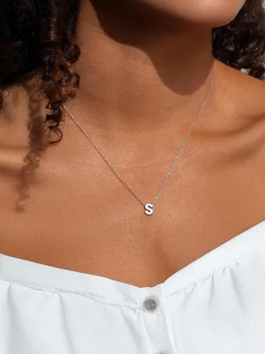 Vista 2 de ChicSilver - Collar de plata de ley 925 con inicial para mujeres y niñas, joyería de letras delicadas, para regalo personalizado (con caja de regalo)