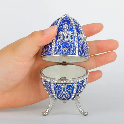 Vista 4 de Huevo de Faberge azul con más de 600 mini cristales de diamantes de imitación esmaltados de Faberge, cajas de joyería decorativas con bisagras