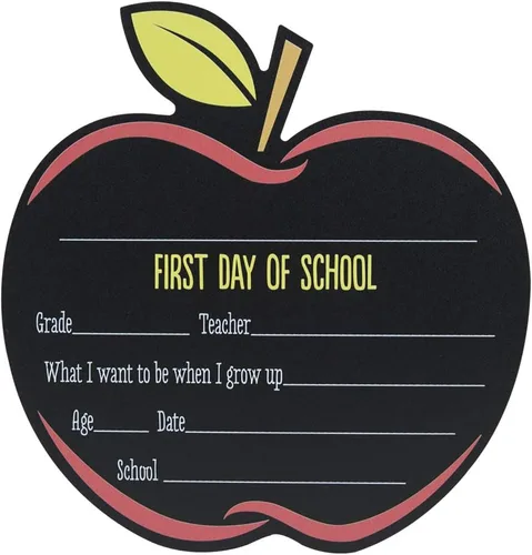Vista 4 de Apple First and Last Day of School - Juego de letreros reutilizables para fotos de regreso a clases, tablero de fotos para el aula del profesor, 12