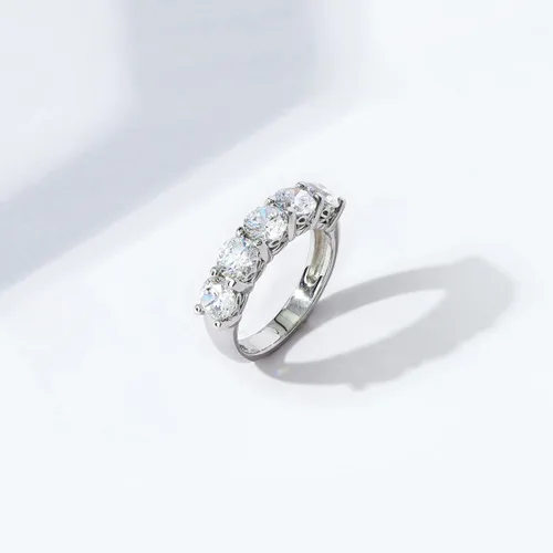 Vista 27 de Amazon Essentials Anillo de plata de ley de cinco piedras con circonita cúbica de corte redondo Infinite Elements (anteriormente colección Amazon)