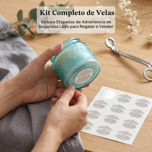 Vista 7 de Paquete de 18 recipientes de vela de vidrio en relieve de 4 onzas con tapas y etiquetas de bambú, tarros de vela azules para hacer velas, diseño