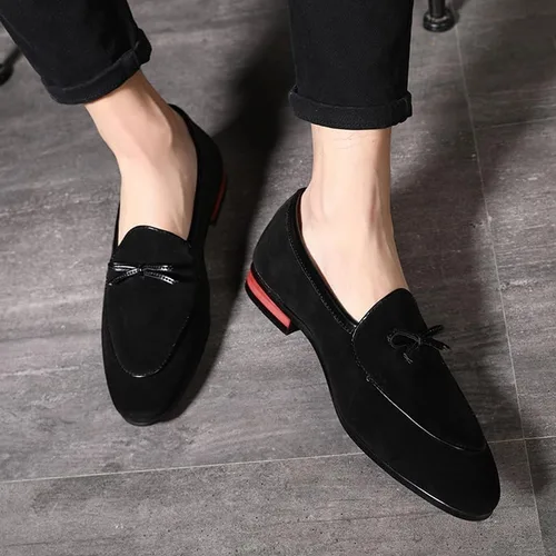Vista 5 de REIHUANNE Mocasines belgas sin cordones de gamuza para hombre, zapatos de vestir con estilo esmoquin con clase, zapatillas de fumar de moda