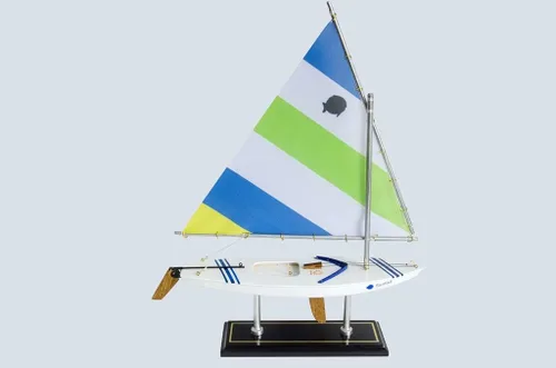 Vista 8 de LK Decoración de barco de vela modelo Sunfish de madera 16"-10